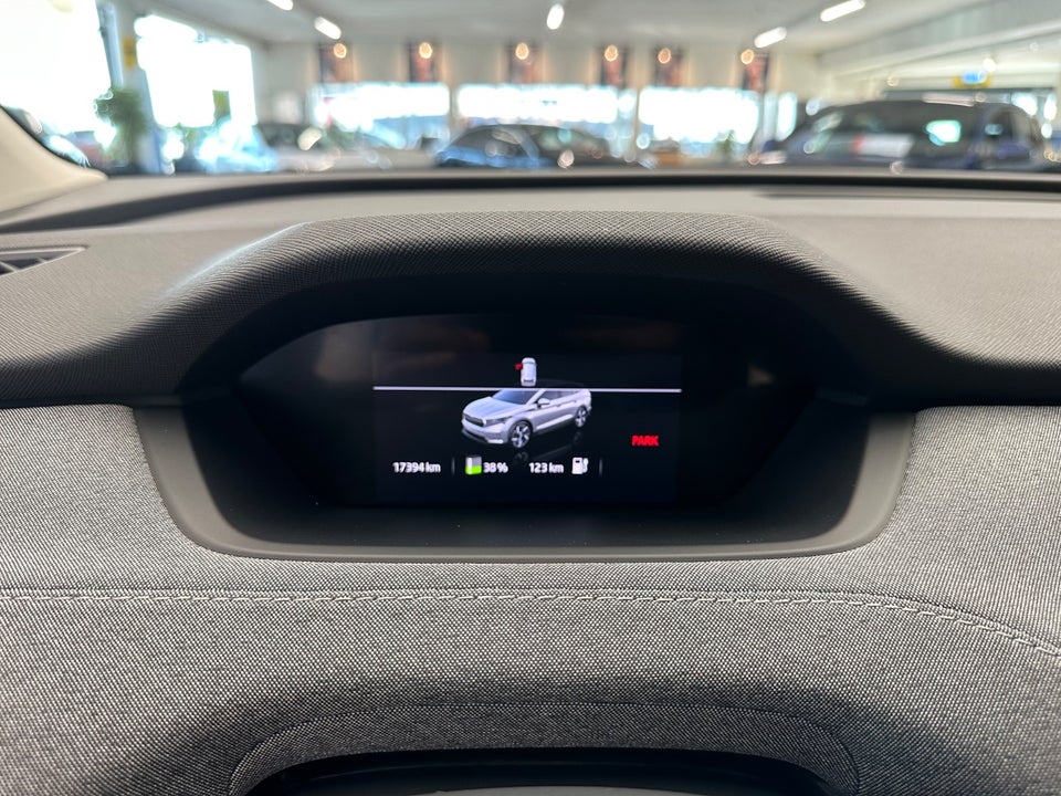 Skoda Enyaq 50 iV 5d