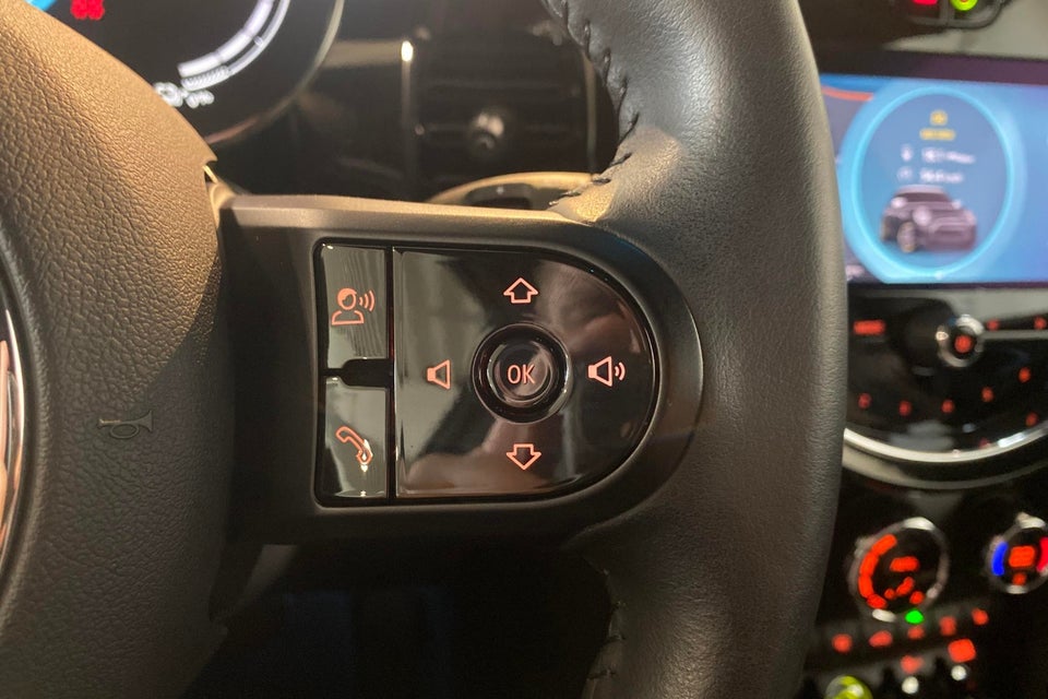 MINI Cooper SE Classic Trim 3d