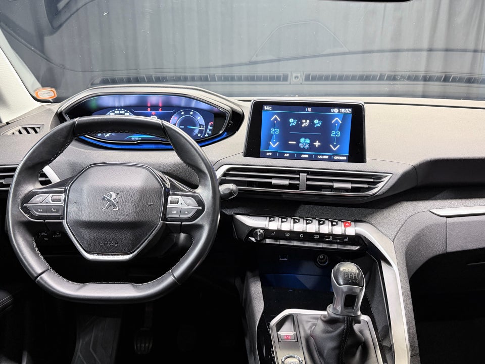 Peugeot 3008 1,5 BlueHDi 130 Allure Limited 5d