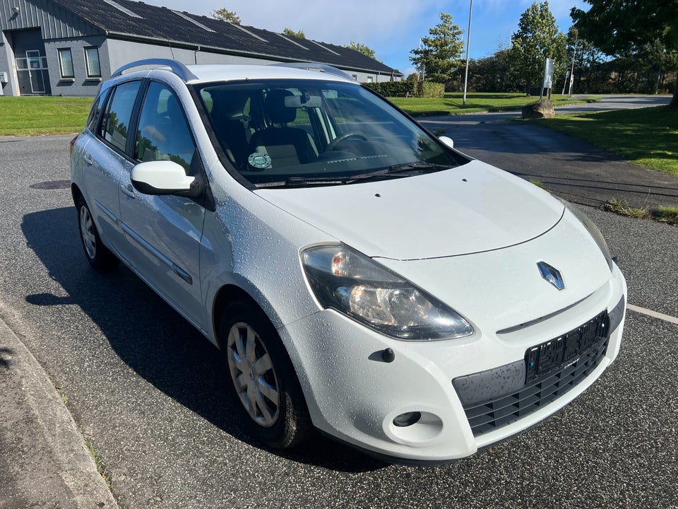 Renault Clio III 1,2 16V Expression Sport Tourer 5d