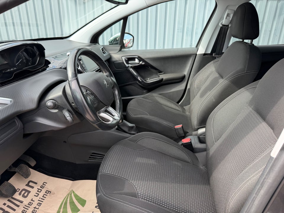 Peugeot 208 1,2 VTi 82 Allure 5d