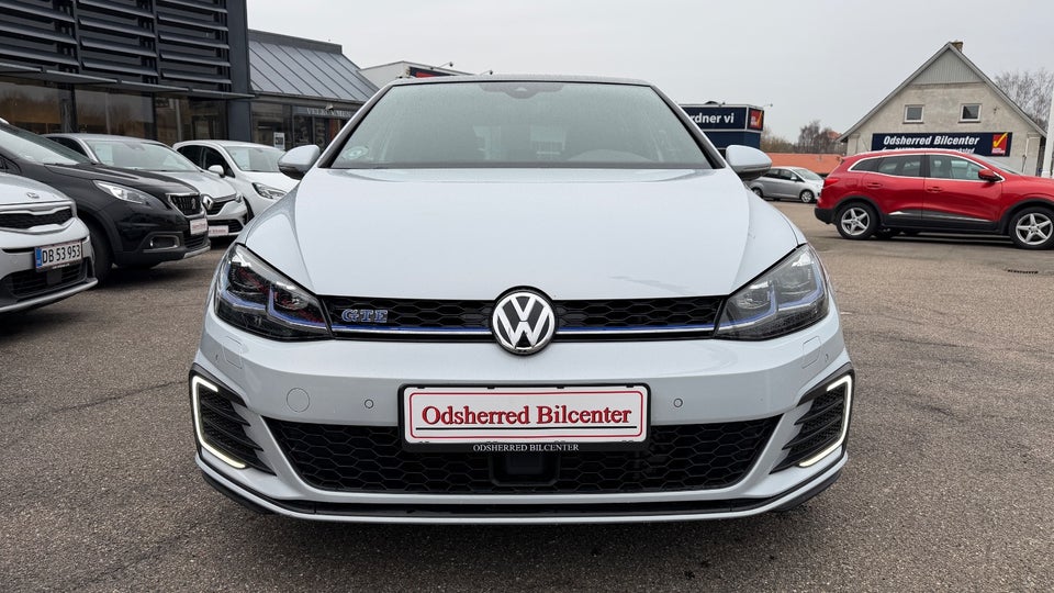 VW Golf VII 1,4 GTE DSG 5d