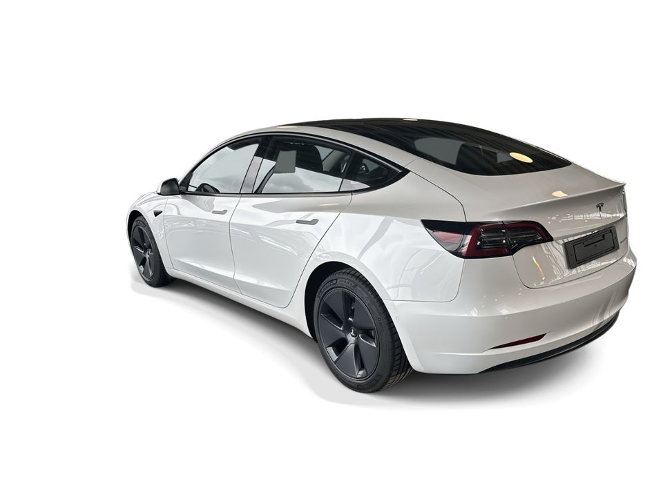 Tesla Model 3 Long Range AWD 4d