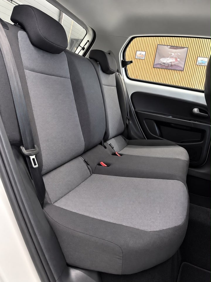VW Up! 1,0 75 Move Up! ASG BMT 5d