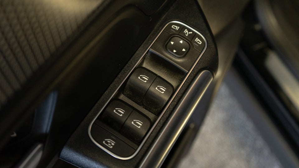 Mercedes EQA250 Progressive 5d