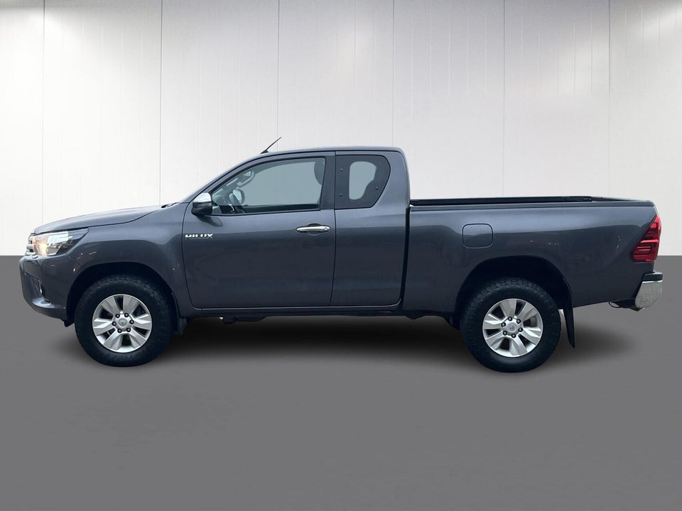 Toyota HiLux 2,4 D-4D 150 T3 Ex.Kab 4x4 4d