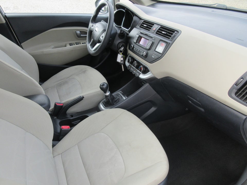 Kia Rio 1,2 CVVT Style+ 5d