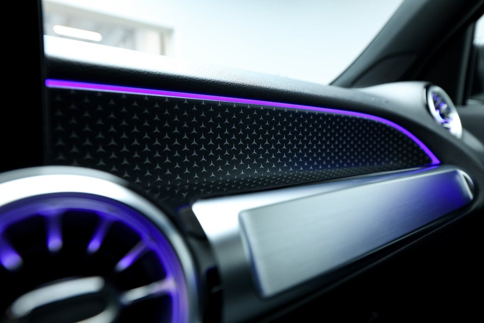 Mercedes EQB350 Progressive Advance Plus 4Matic 5d