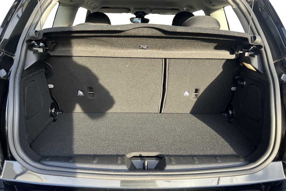 MINI Cooper SE Essential 3d