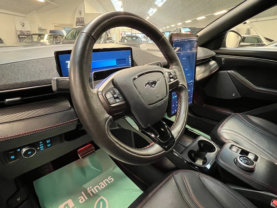 Ford Mustang Mach-E 98 Extended Range AWD 5d