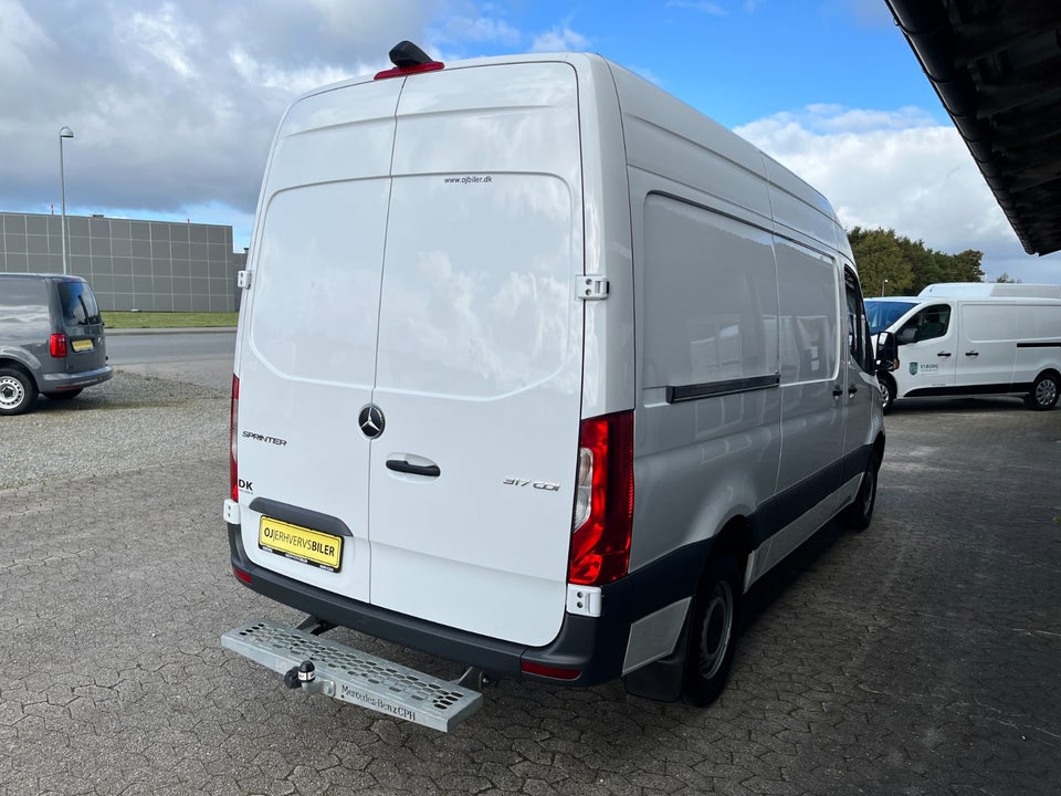 Mercedes Sprinter 317 2,0 CDi A2 Kassevogn aut. RWD