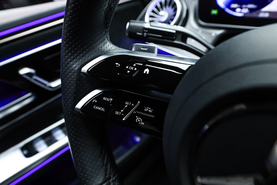 Mercedes EQE350 AMG Line 4d