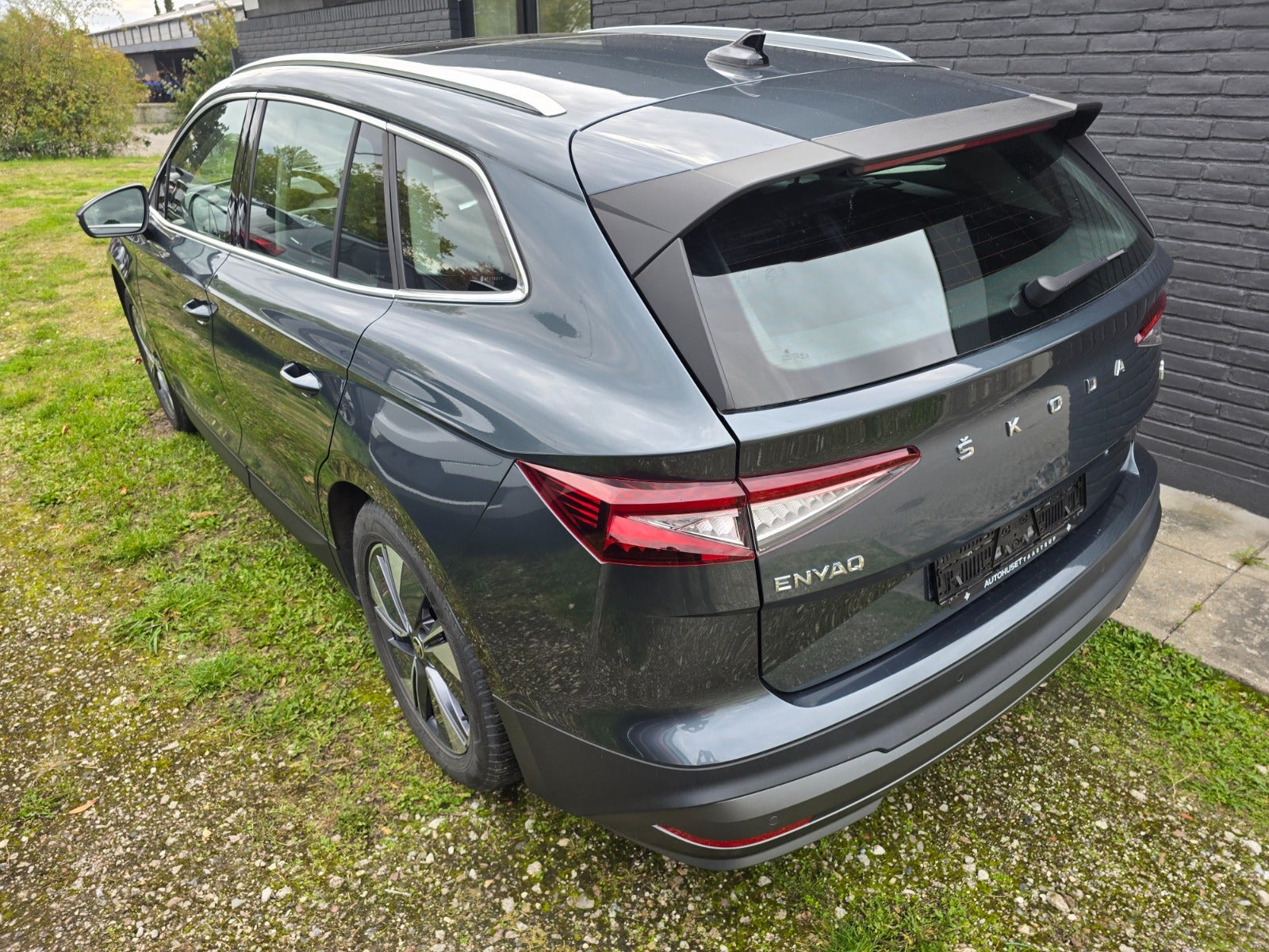 Skoda Enyaq 80 iV Plus Lodge 5d