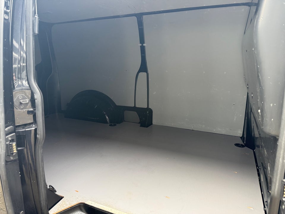 VW Transporter 2,0 TDi 150 Kassevogn DSG lang