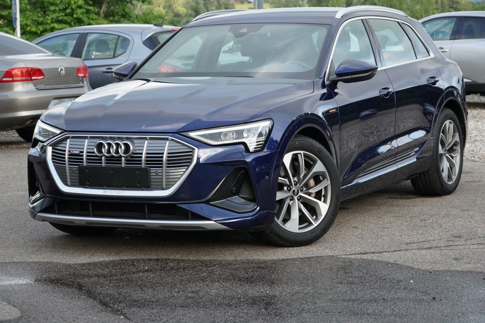 Audi e-tron 55 S-line quattro 5d