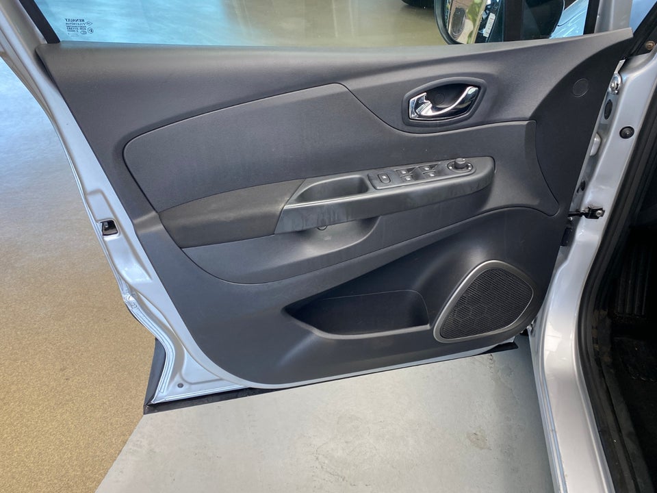 Renault Captur 1,2 TCe 120 Dynamique EDC 5d