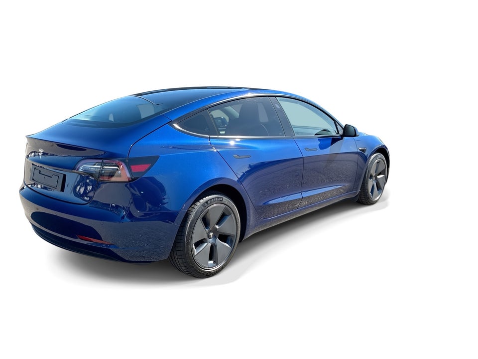 Tesla Model 3 Standard Range+ RWD 4d