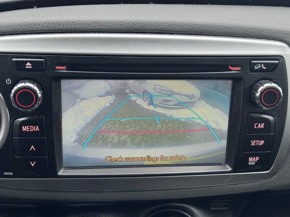 Toyota Yaris 1,0 VVT-i T2 Touch 5d