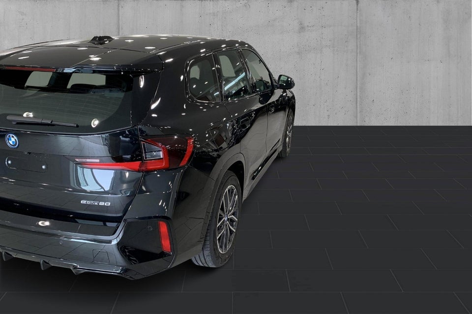 BMW iX1 eDrive20 M-Sport 5d