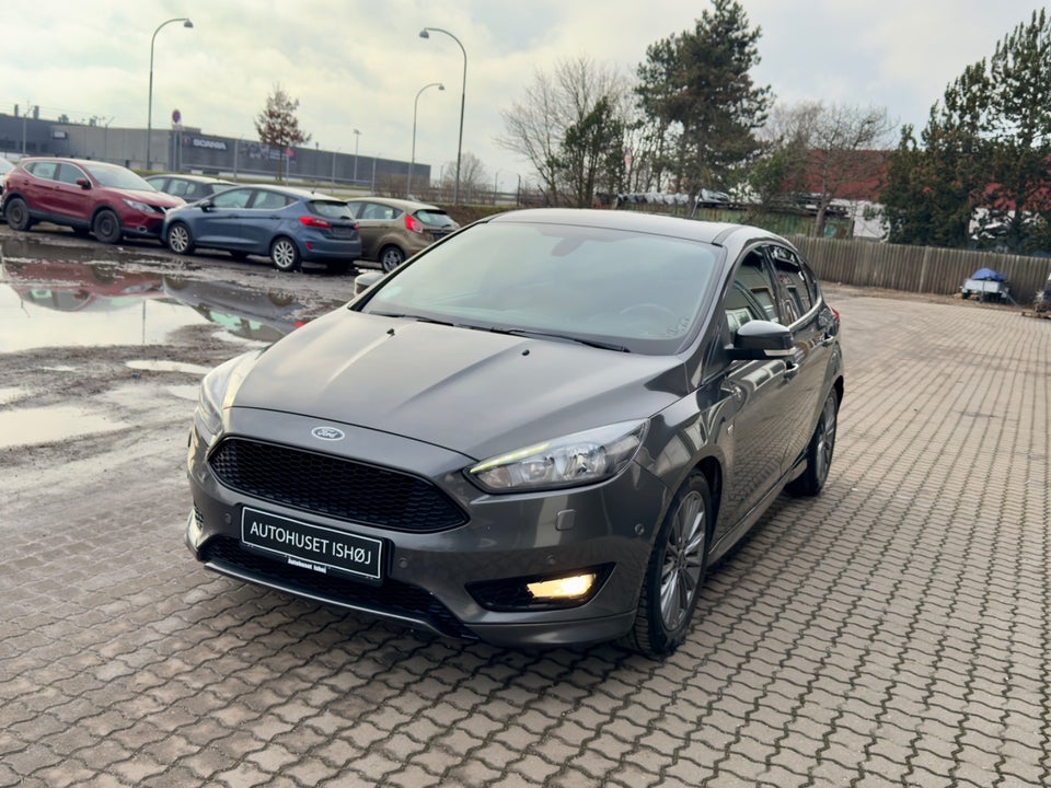 Ford Focus 1,0 SCTi 125 ST-Line 5d