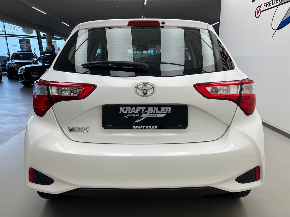 Toyota Yaris 1,0 VVT-i T2 5d