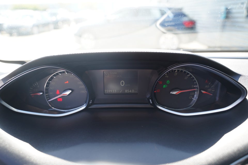 Peugeot 308 1,6 BlueHDi 120 Allure Sky SW 5d