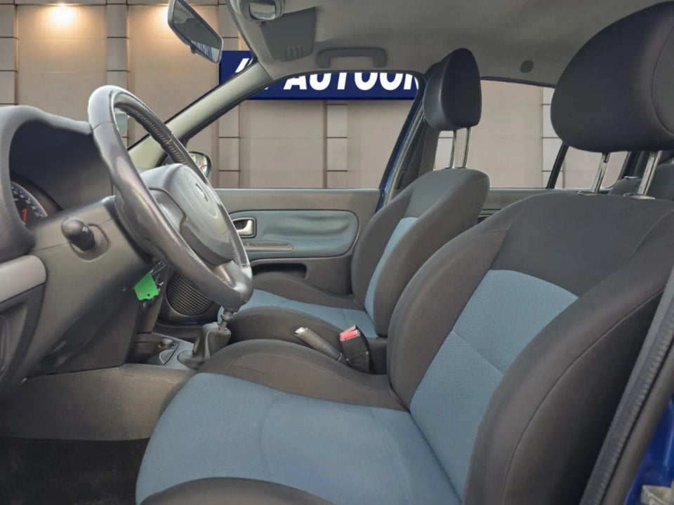 Renault Clio II 1,4 16V Storia 5d