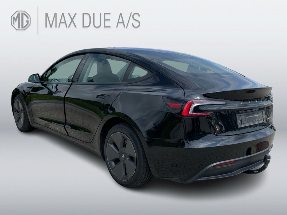 Tesla Model 3 Long Range AWD 4d