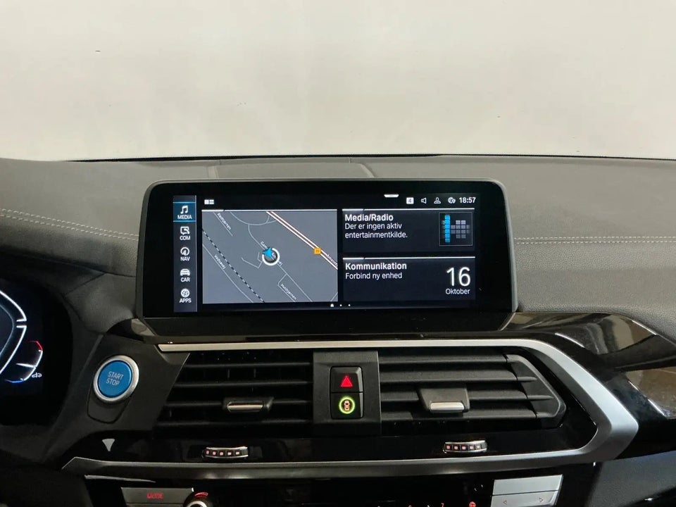 BMW iX3 Charged 5d