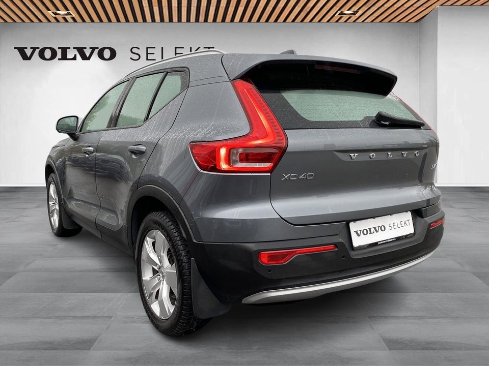 Volvo XC40 2,0 D4 190 Momentum aut. AWD 5d