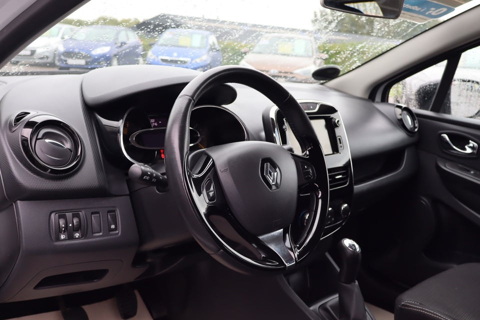 Renault Clio IV 0,9 TCe 90 Expression Sport Tourer 5d