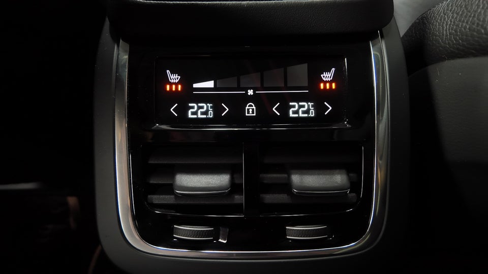 Volvo XC90 2,0 T8 ReCharge Ultimate Dark aut. AWD 7prs 5d