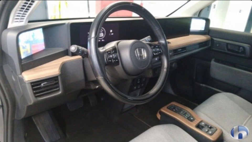 Honda e Advance 5d