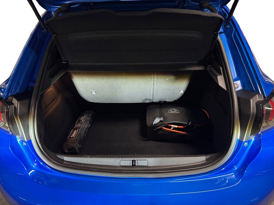Peugeot e-208 50 GT Pack 5d