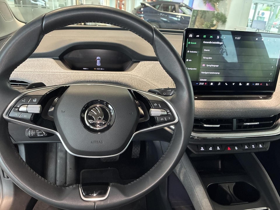 Skoda Enyaq 85x iV Loft 5d