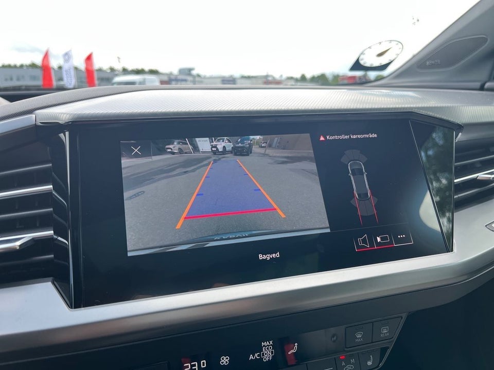 Audi Q4 e-tron 50 Sportback quattro 5d
