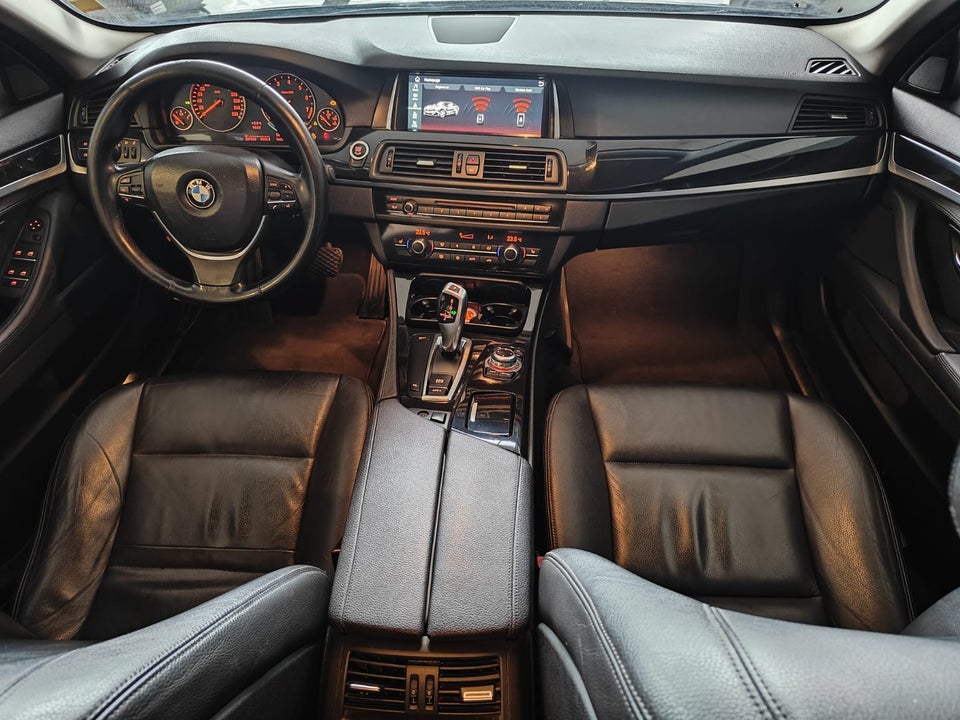 BMW 523i 3,0 Touring aut. 5d