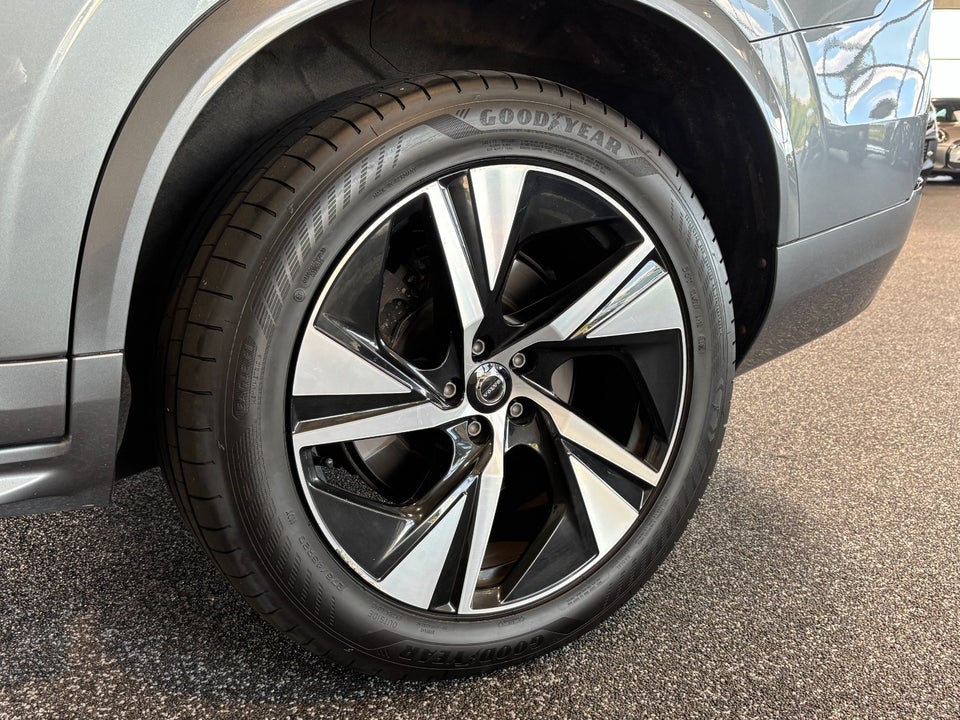Volvo XC90 2,0 T8 390 R-Design aut. AWD 7prs 5d