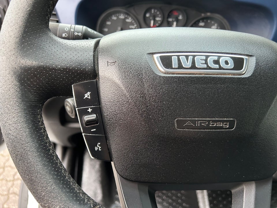 Iveco Daily 2,3 35S16 12m³ Van AG8