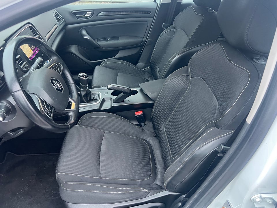 Renault Megane IV 1,5 dCi 110 Zen Sport Tourer 5d