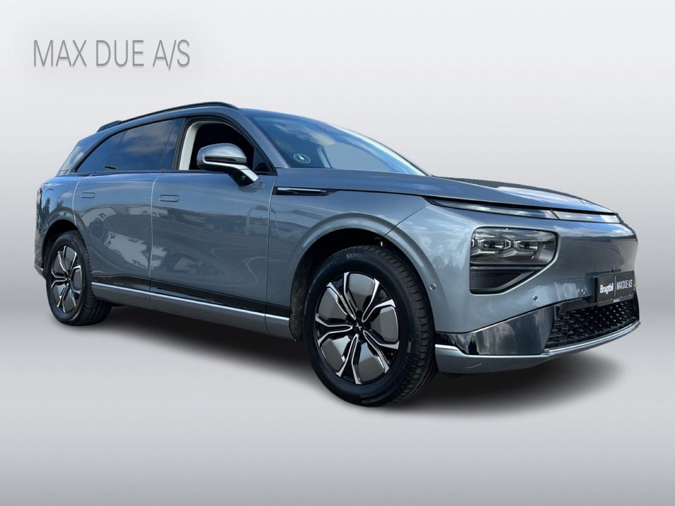 Xpeng G9 Standard Range 5d