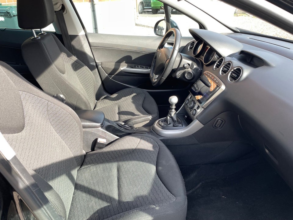 Peugeot 308 1,6 HDi 112 Sportium SW 7prs 5d