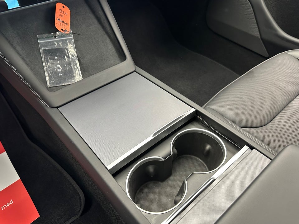 Tesla Model 3 RWD 4d