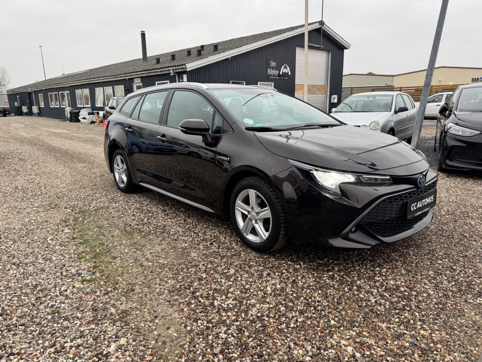 Toyota Corolla 1,8 Hybrid H3 Premium Touring Sports MDS 5d