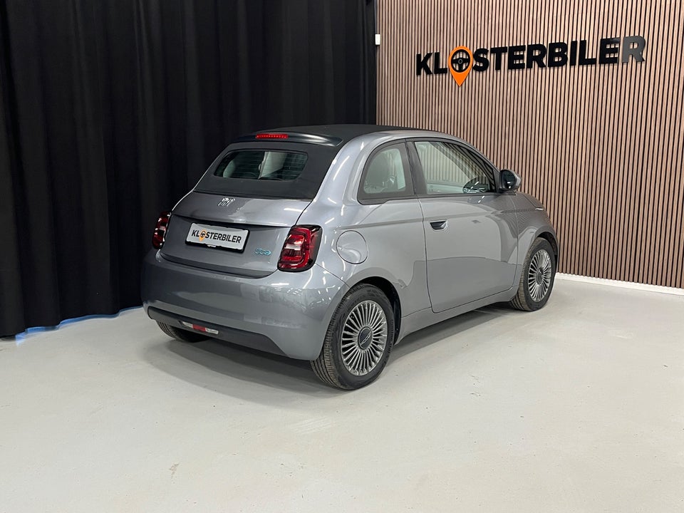 Fiat 500e 42 Icon Cabrio 2d
