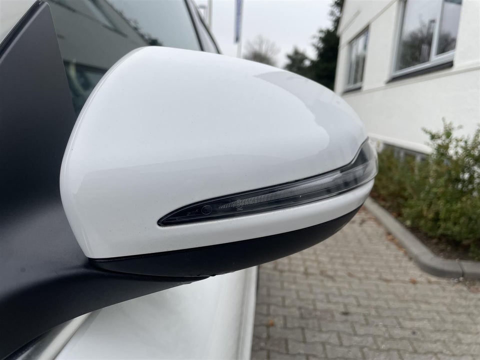 Mercedes EQA300 Progressive 4Matic 5d