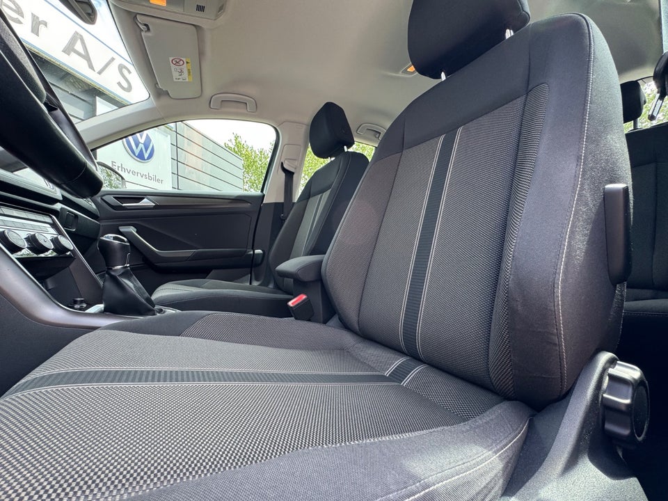 VW T-Roc 1,0 TSi 115 Style 5d