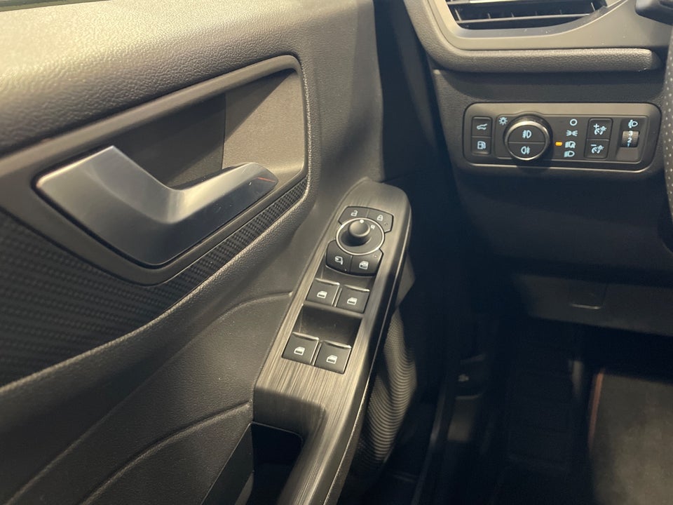 Ford Kuga 2,5 PHEV ST-Line X CVT 5d