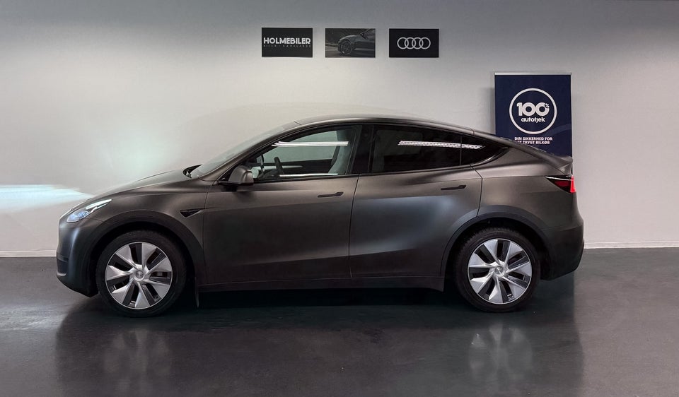 Tesla Model Y Long Range AWD 5d