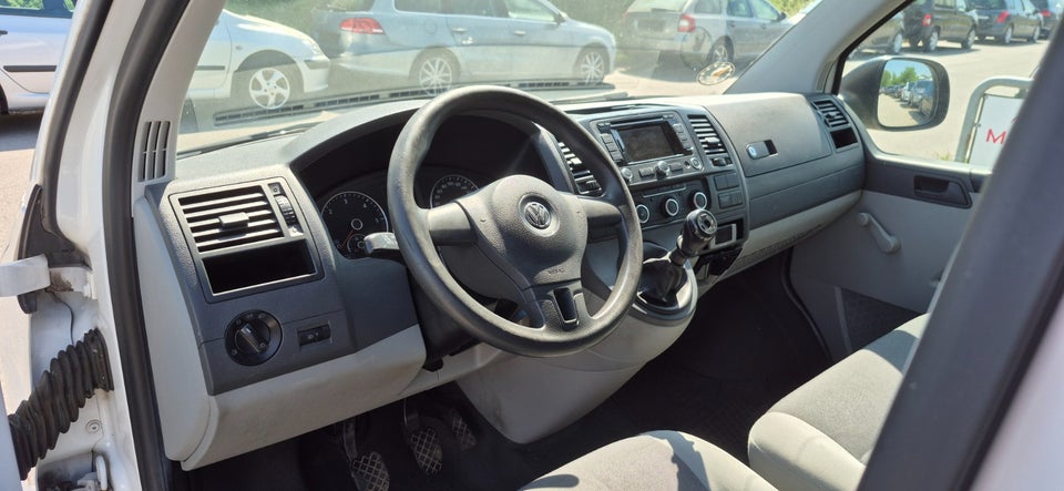 VW Transporter 2,0 TDi 84 Eco-light kort 4d